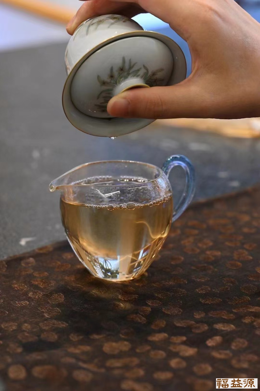 福益源,茶艺分享,茶艺和巾帼故事分享,白茶是属于什么茶类,白茶属于什么茶,茶艺销售知识分享,老白茶的功效与作用